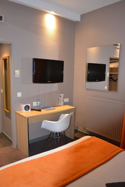 Фото Kyriad Reims Centre