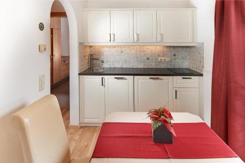 Фото Aparthotel Neue Post