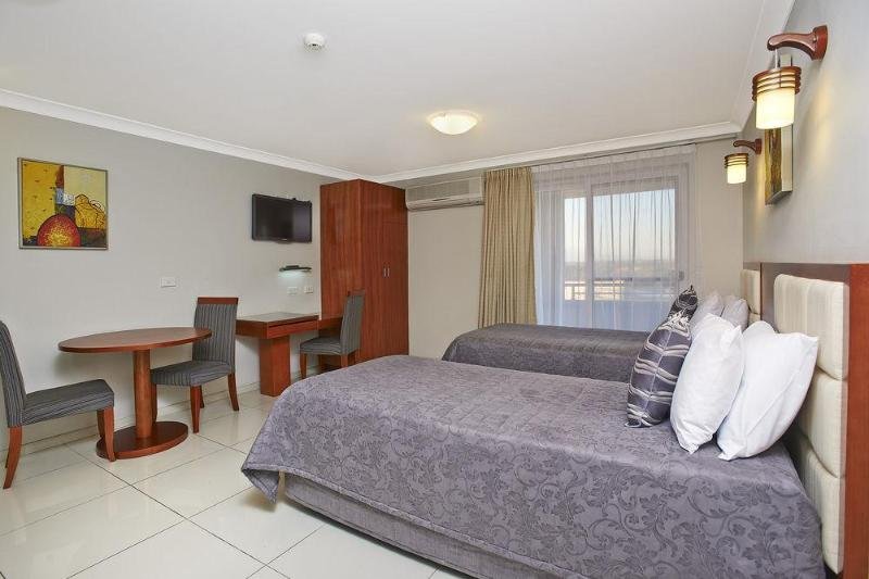 Фото Comfort Inn & Suites Burwood