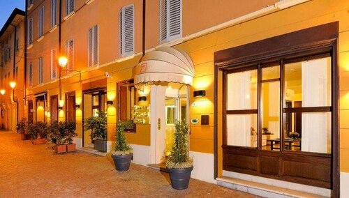 Гостиница Phi Hotel Bologna в Болонье