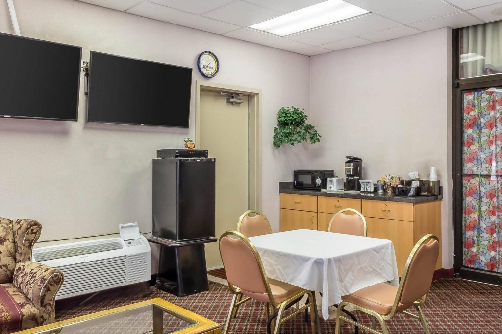 Фото Relax Inn Vineland