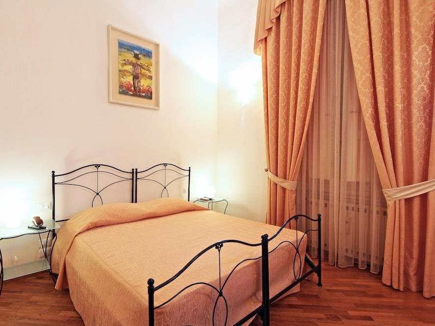 Фото La Locandiera B&b