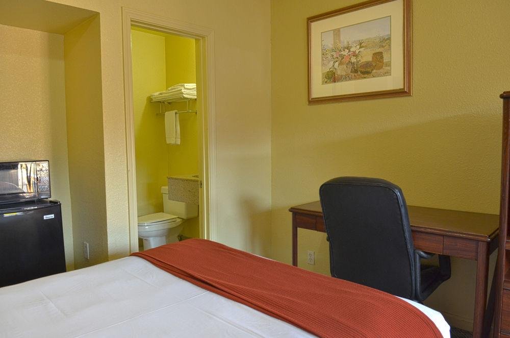 Фото Discovery Inn