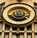Astronomical Clock (Memed Abashidze Street, 25) ، معلم جذب سياحي