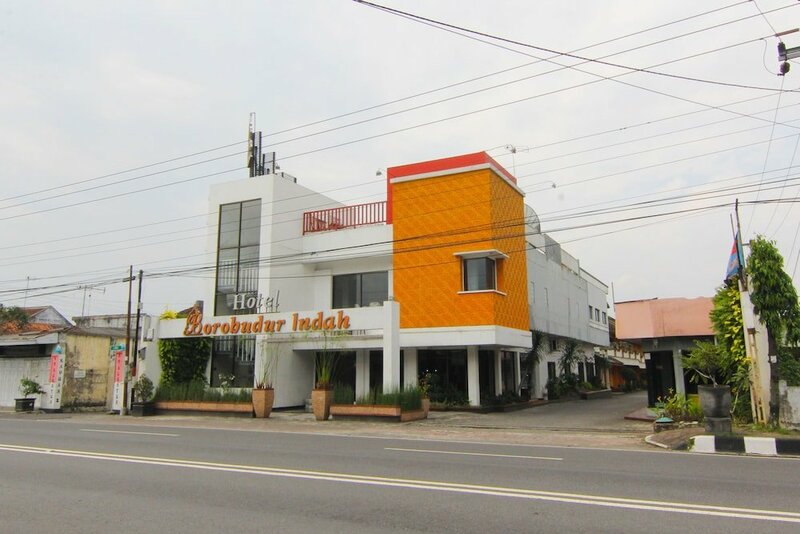 Гостиница Hotel Borobudur Indah Magelang в Магеланге