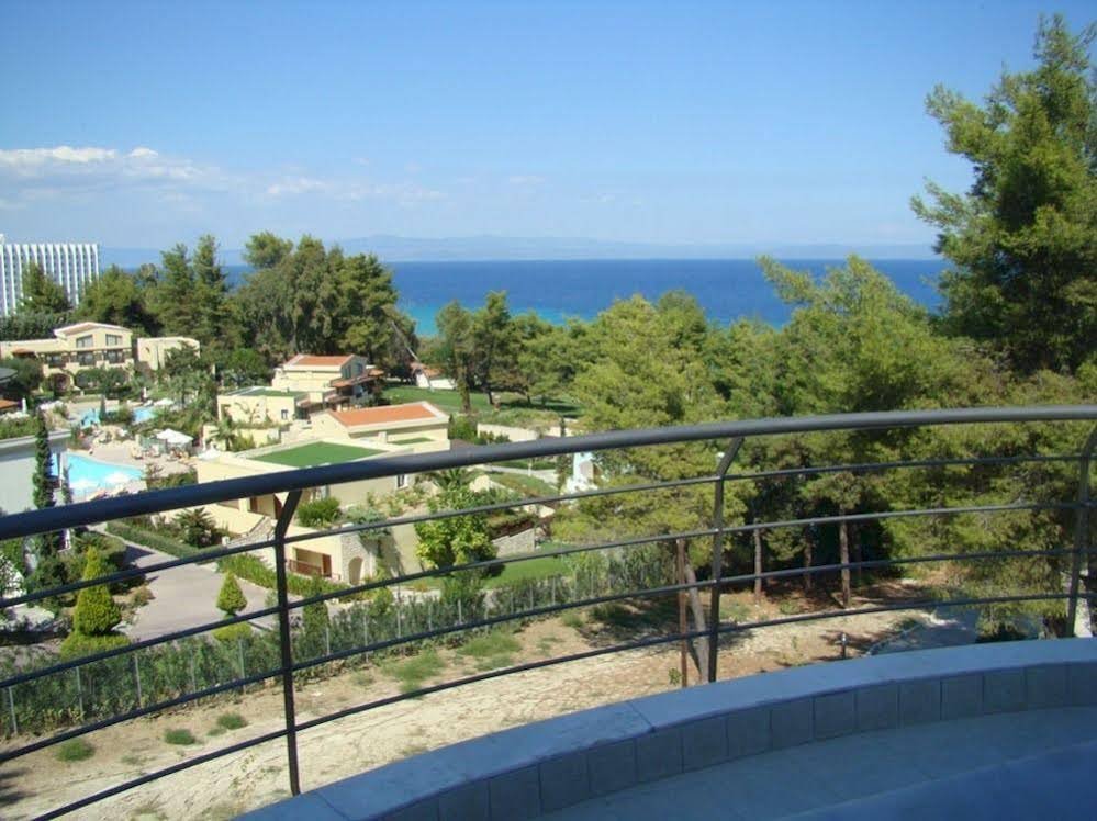 Фото Villas F & B Summer Collection - Aegean Residence