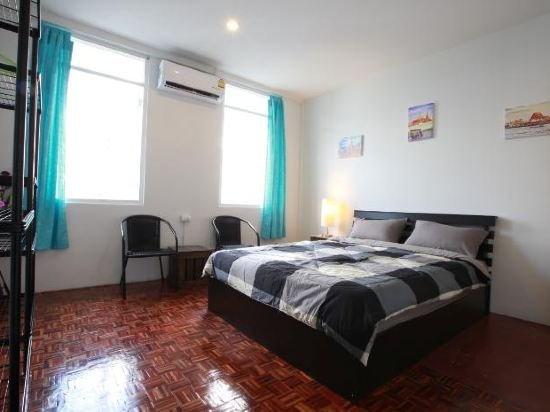 Фото Zee Thai Hostel