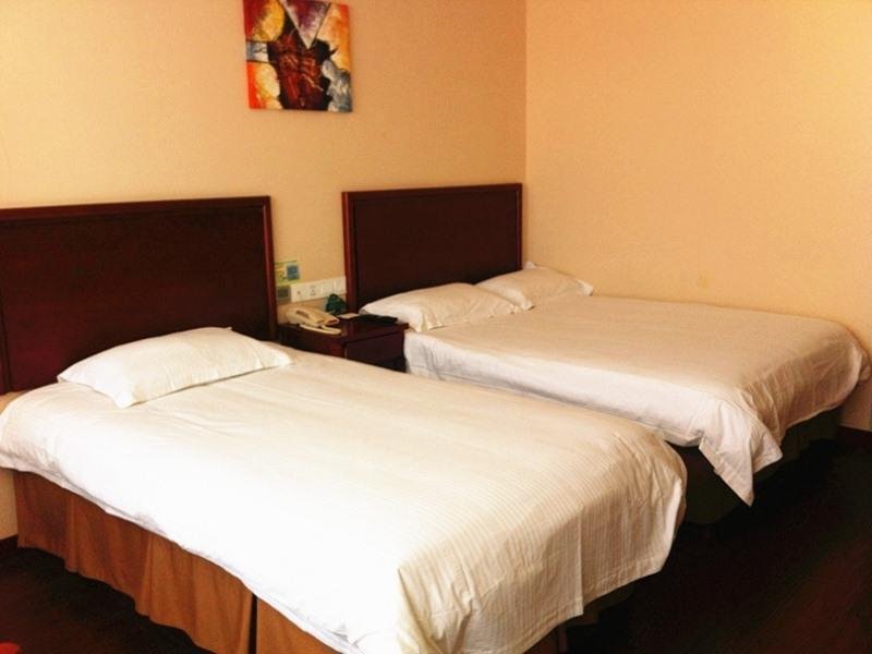 Фото GreenTree Inn Qingdao Jiaozhou Fuzhou South Road Datong Building Express Hotel