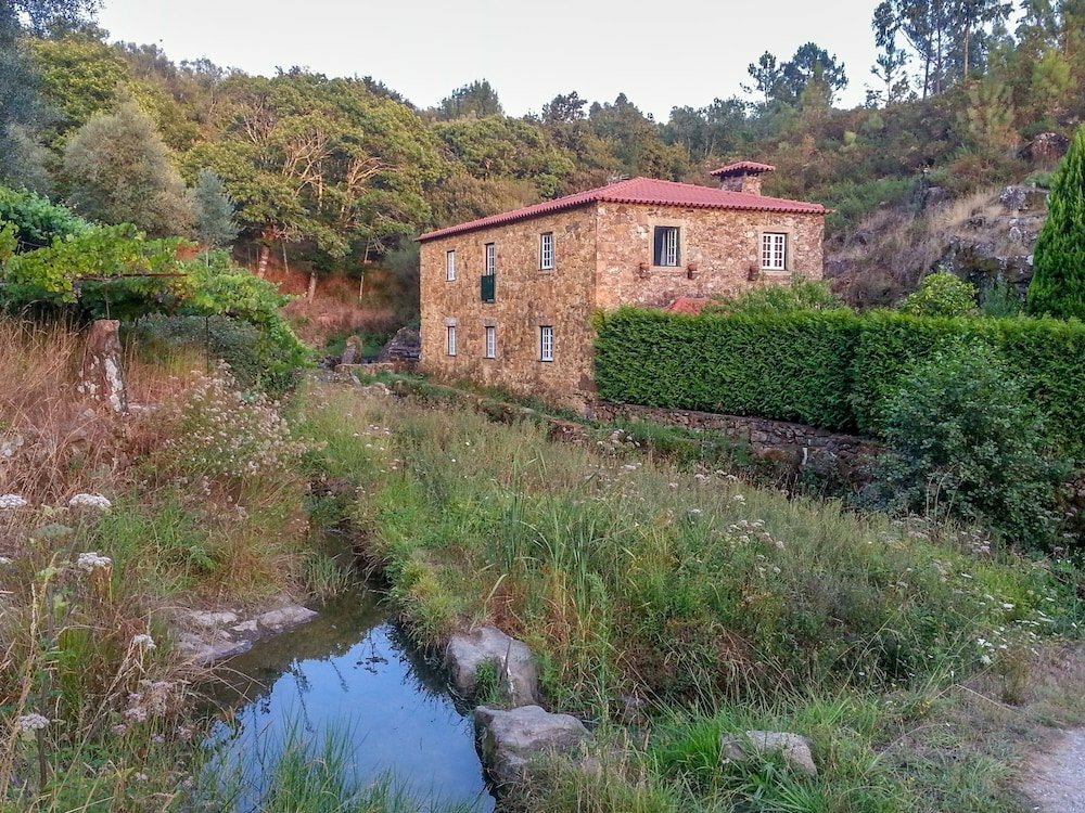 Hotel Detached House With Swimming Pool in an Idyllic Location, Viana do Castelo District, photo