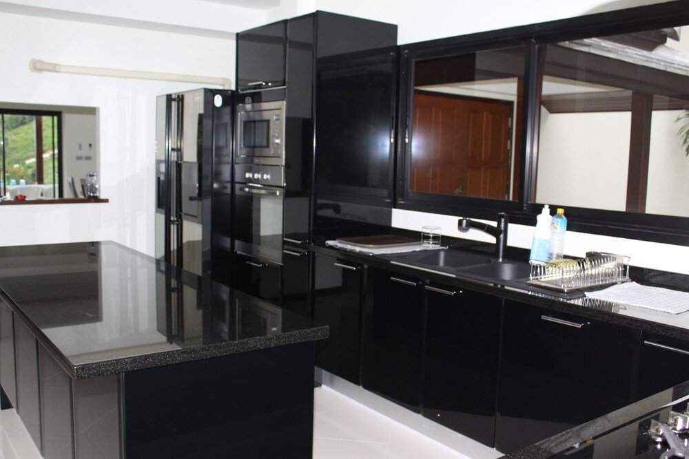 Фото Luxurious House With sea View - 2 Swimming Pools