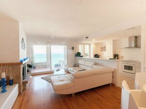 Luxury Apartment in L'escala Catalonia With Beach Nearby