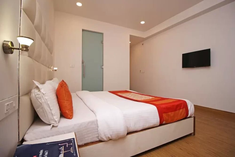 Фото Chanson Hotel