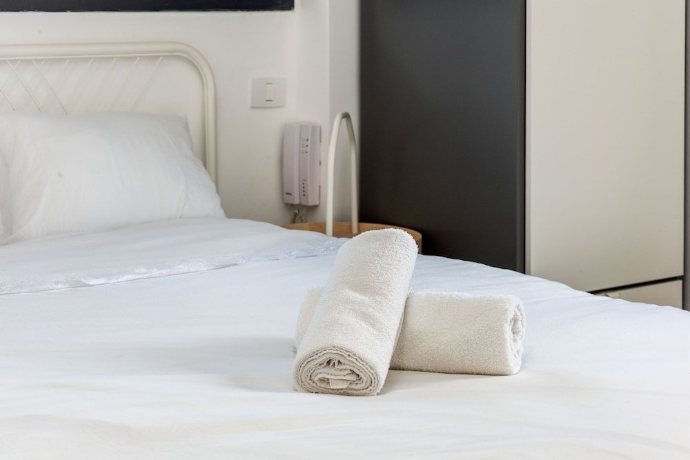 Фото Stylish with Balcony Viewing Rothschild