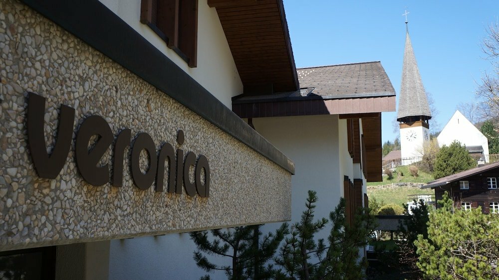 Hotel Chalet Veronica, Canton of Bern, photo