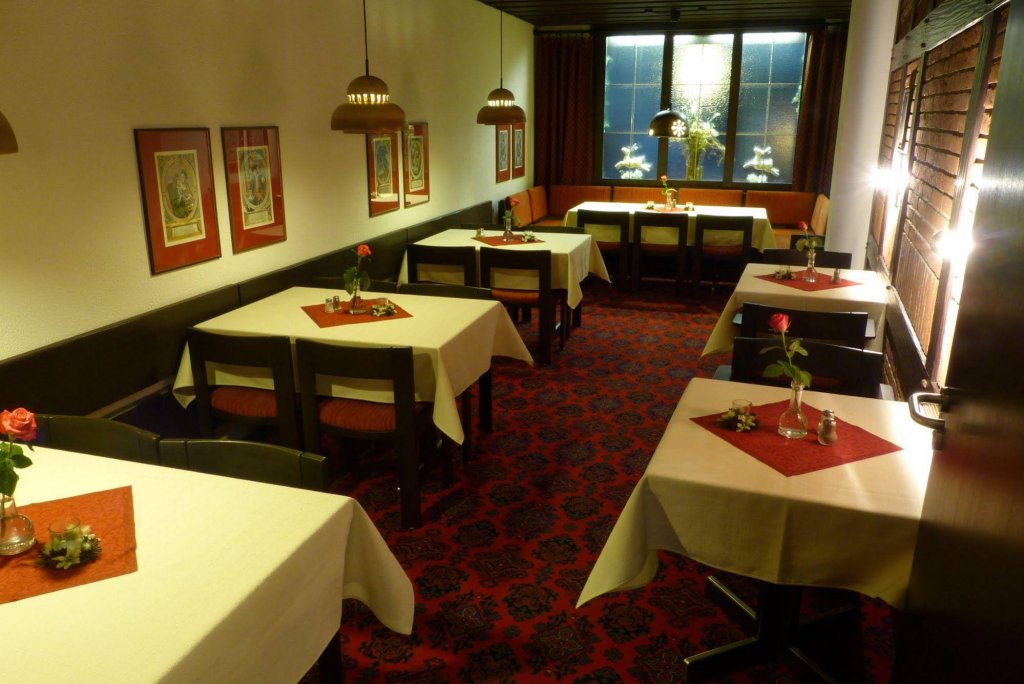 Фото Hotel Goldener Hirsch