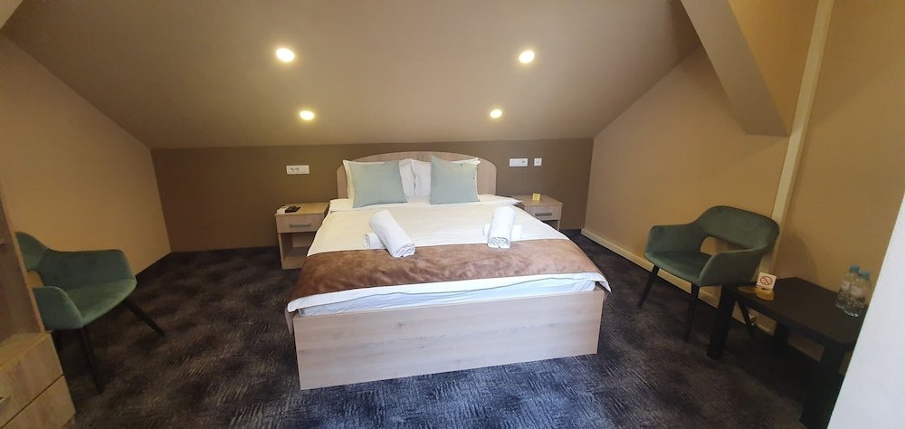 Фото Skadarlija Suites