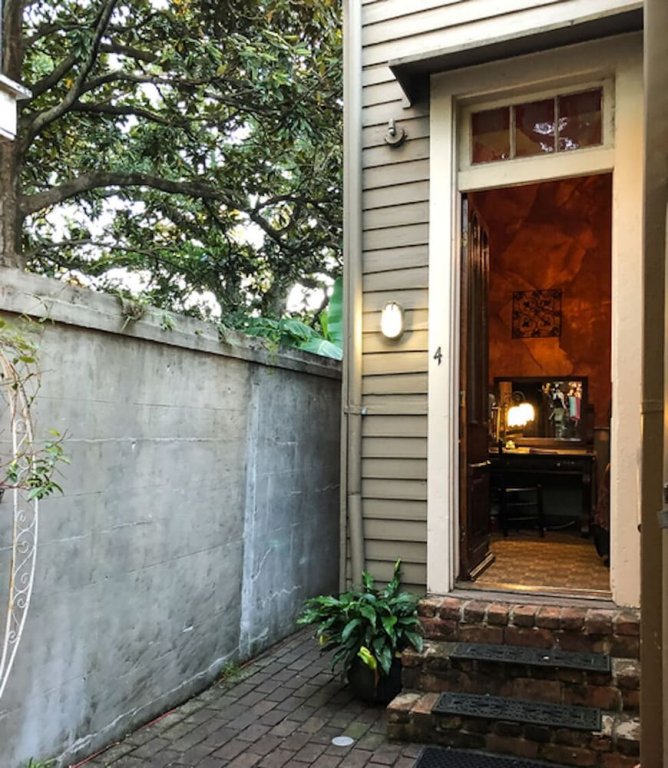 Фото Royal Barracks Guest House