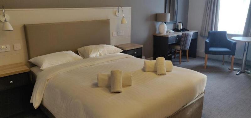 Фото Park Inn by Radisson Bournemouth