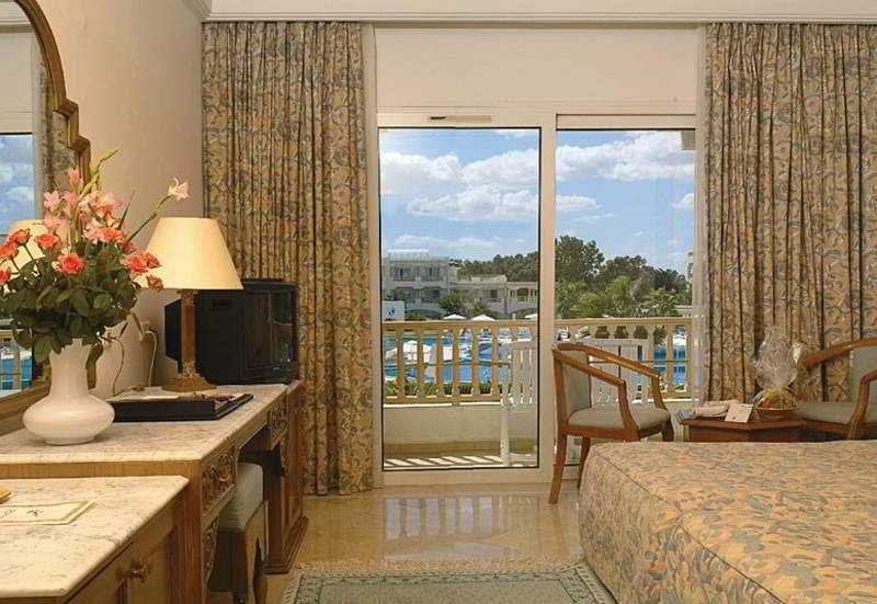 Фото Le Royal Hotel Hammamet