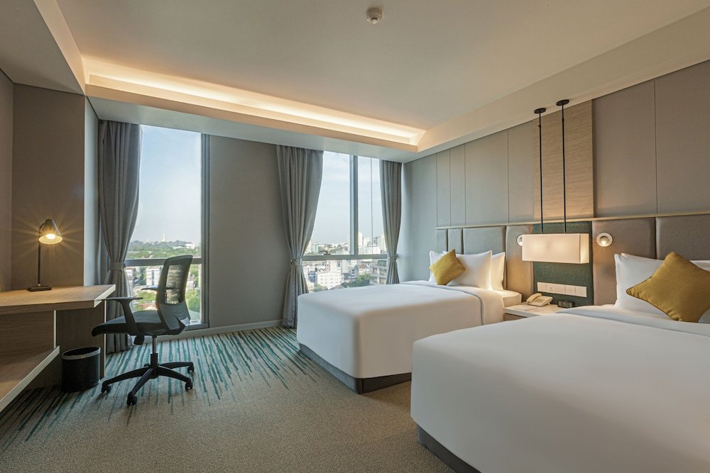 Фото Zealax Hotel & Residence