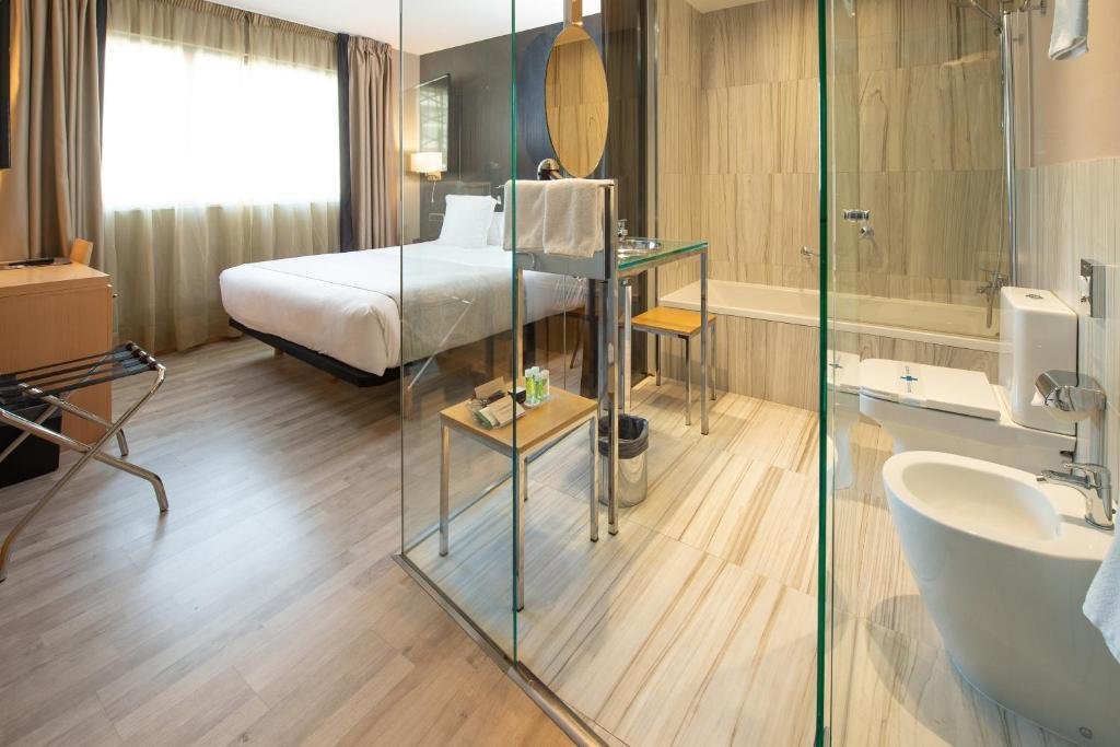 Фото Hotel Plaza