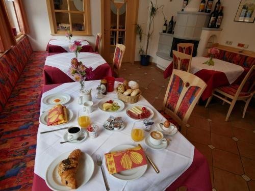 Фото Apartment Hotel Elvis