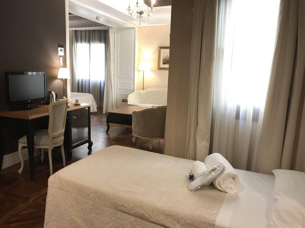 Фото Hotel Casa 1800 Sevilla