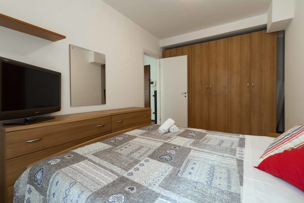 Фото Cavour 2