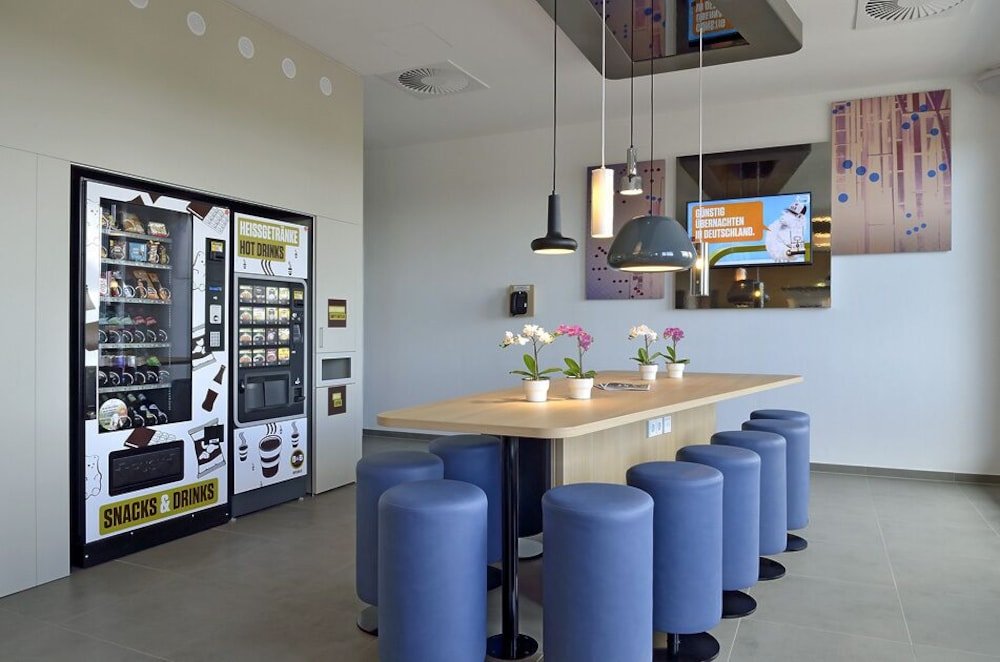 Фото B&b Hotel Köln-Troisdorf