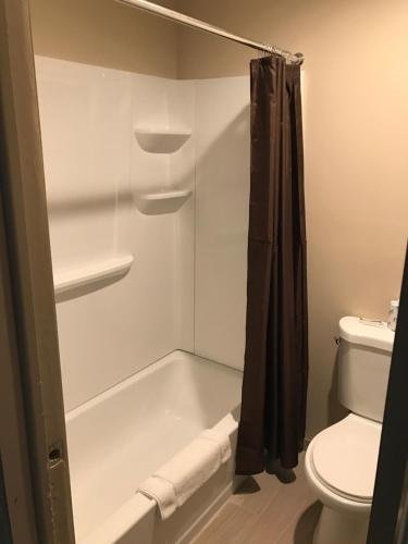 Фото Allen Park Motor Lodge