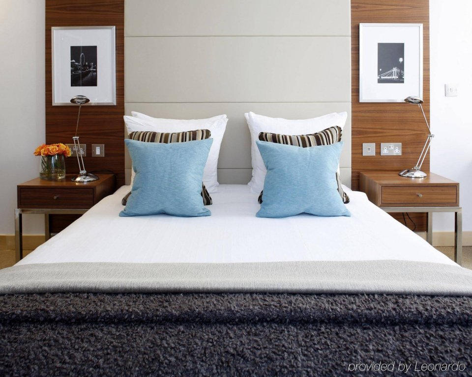 Фото Park Plaza County Hall London