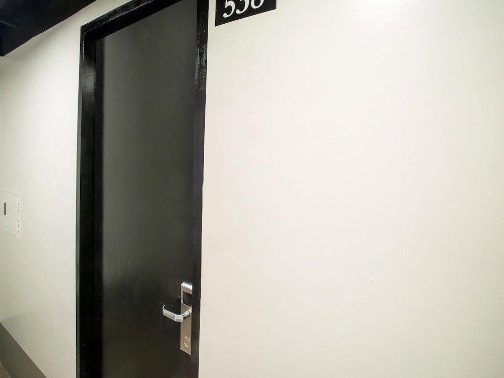 Фото Oyo 518 Mytown Amsterdam