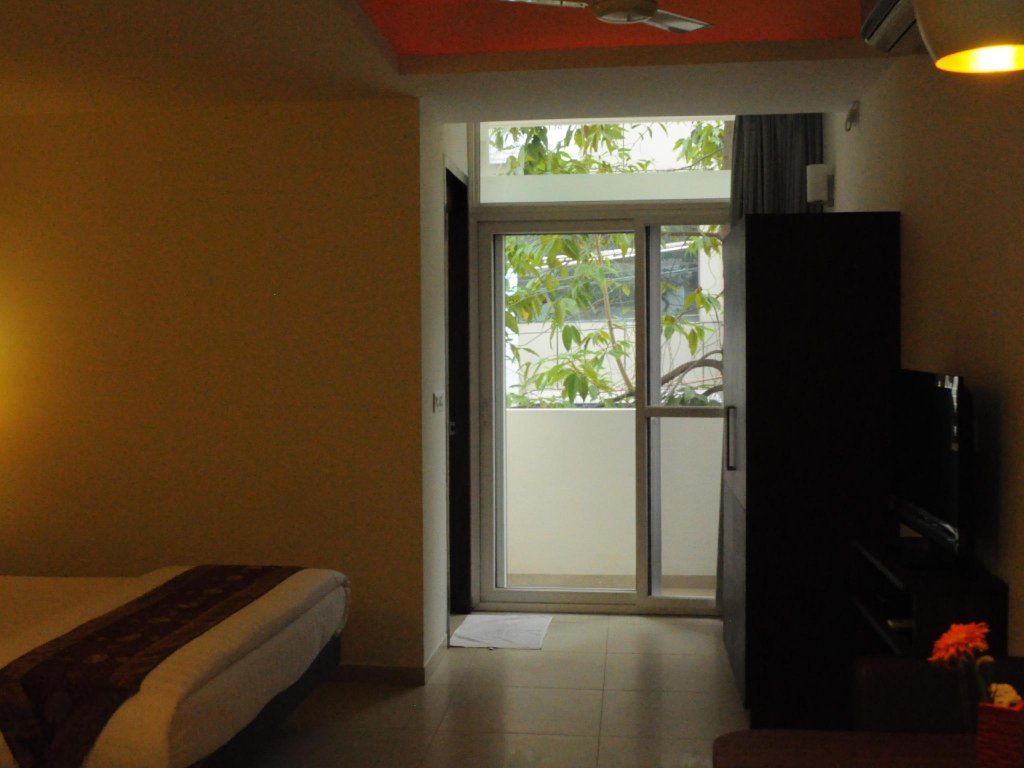 Фото Ixora Suites