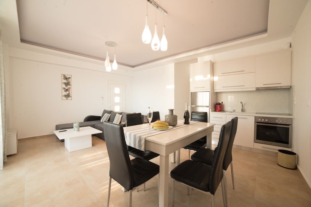 Фото Bella Mare Luxury Apartments