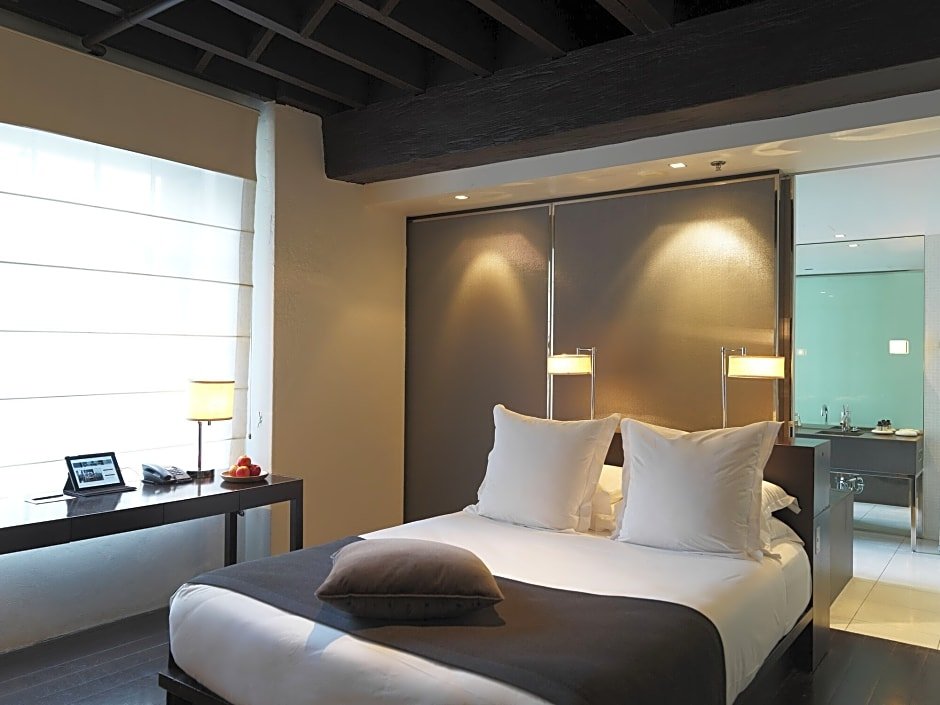 Фото Establishment Hotel