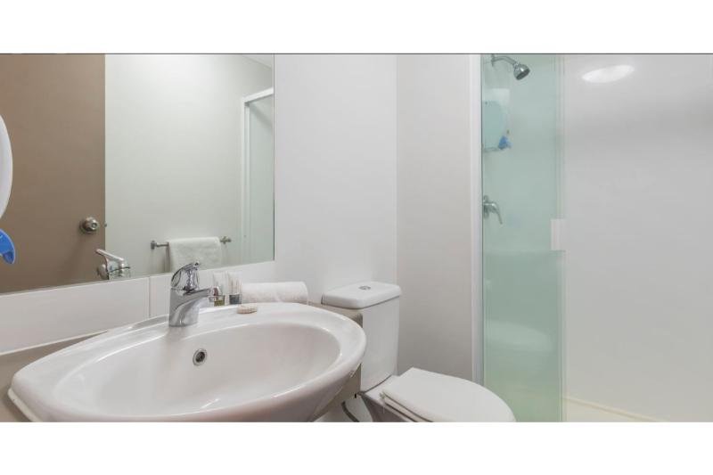 Фото Tetra Serviced Apartments by Castle