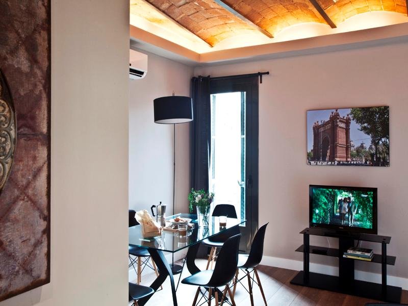 Фото AinB Eixample Miró