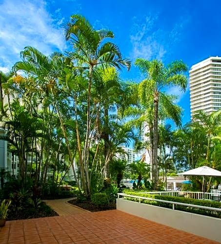 Фото Chidori Court