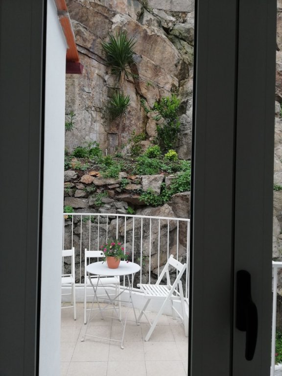 Фото Red House by the River