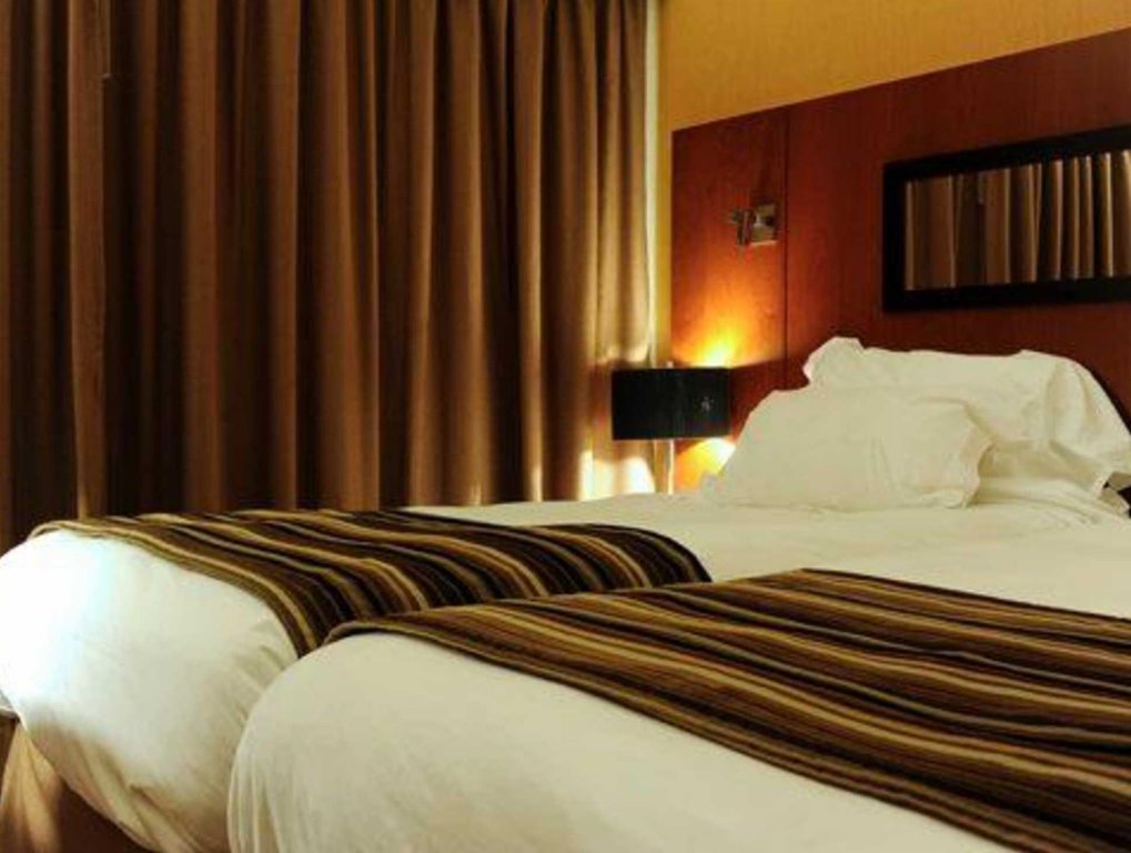 Фото Legendary Lisboa Suites