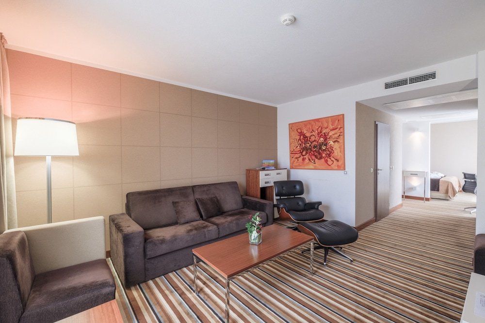 Фото Business Hotel Astrum Laus