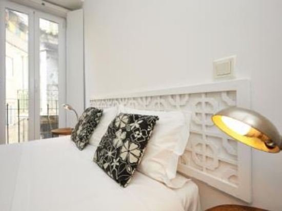 Фото Portugal Ways Santos Design Apartments