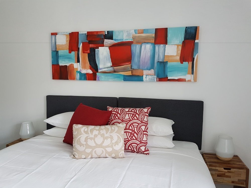 Фото Beau Monde Apartments Newcastle - Worth Place Apartment