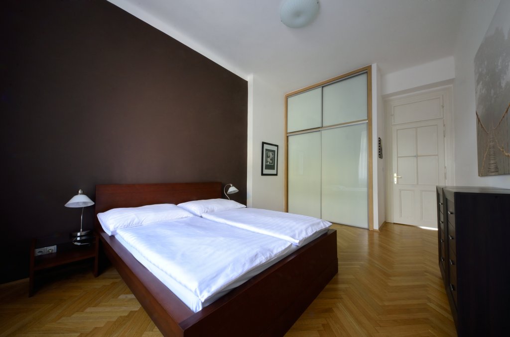 Фото Апартаменты DownTown Suites Kodaňská