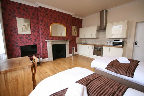 Гостиница Central Hotel Cheltenham by Roomsbooked в Графстве Глостершир