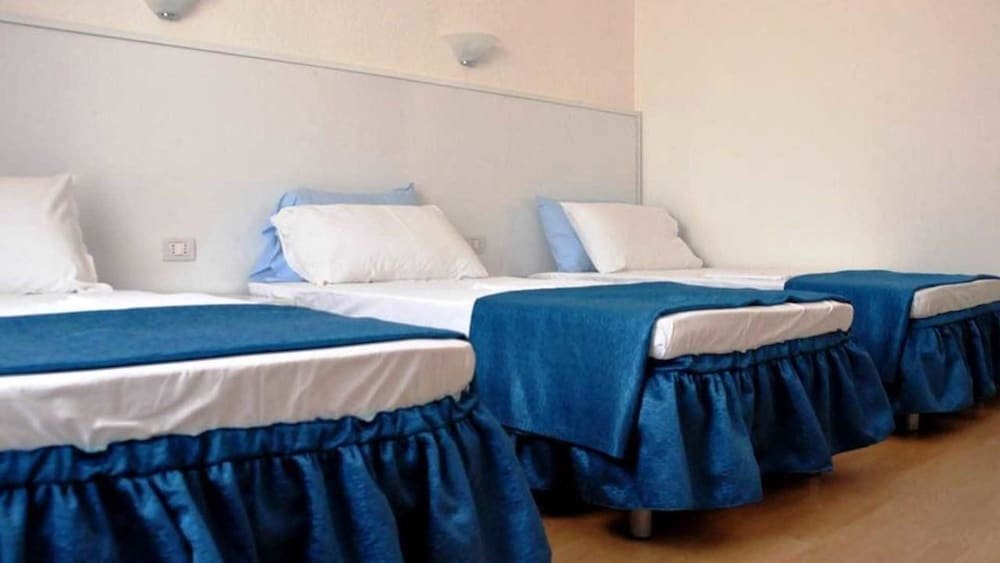 Фото Central Hotel