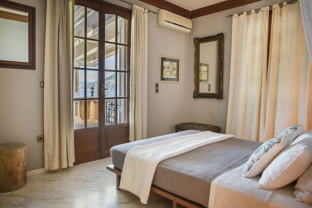 Фото Balhambra Suites - Adults Only