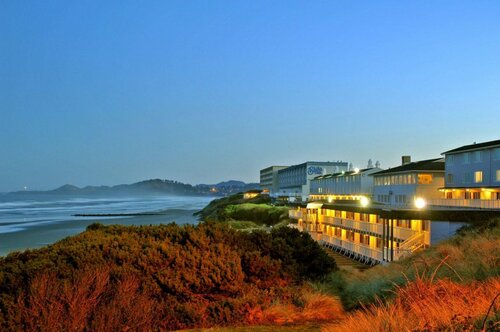 Гостиница Shilo Inn Suites Hotel - Newport