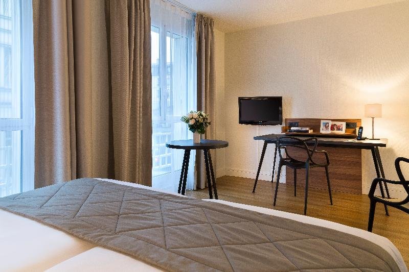 Фото Citadines Tour Eiffel Paris