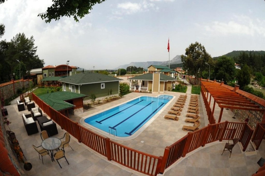 Фото Padok Premium Hotel & Stables